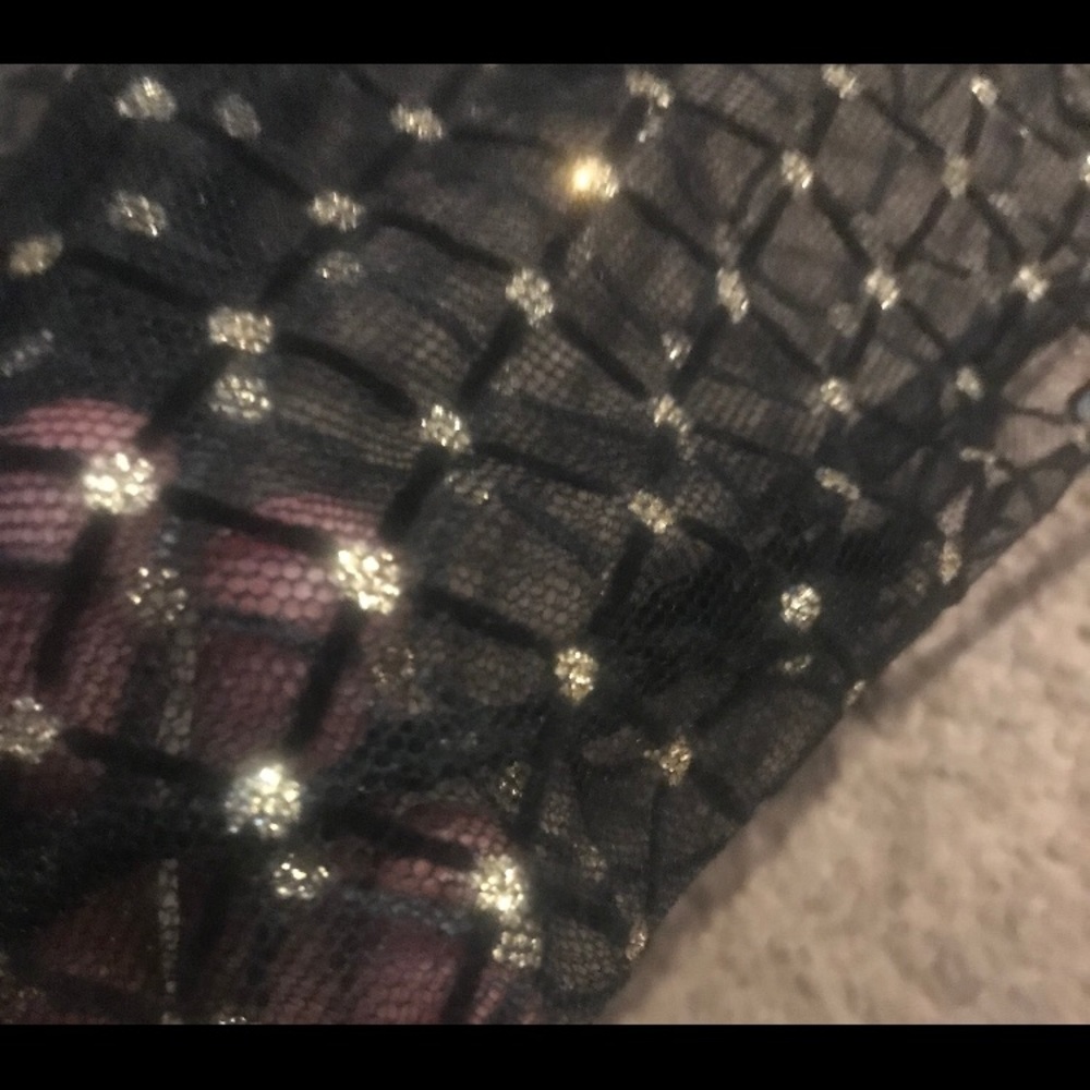 NEW! Glitter Mesh Cover-up - Picture 6 of 7